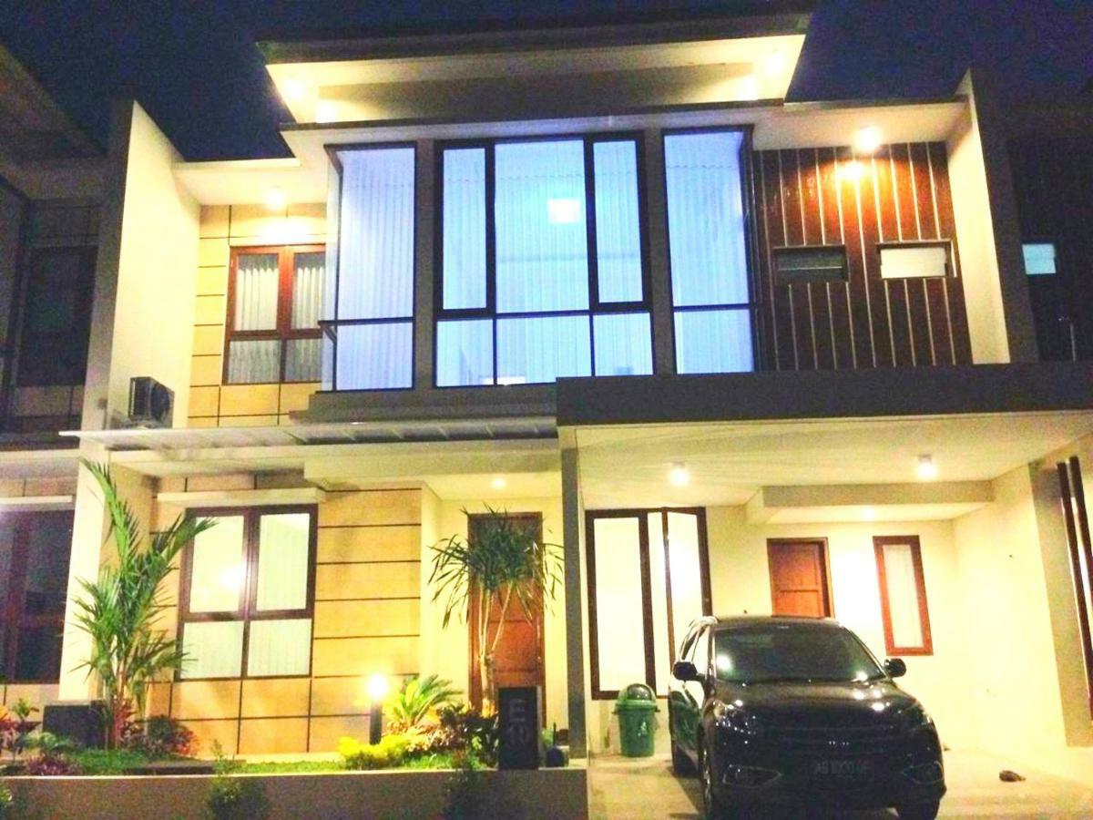 Fams Homestay By Fh Stay Джокякарта Екстериор снимка