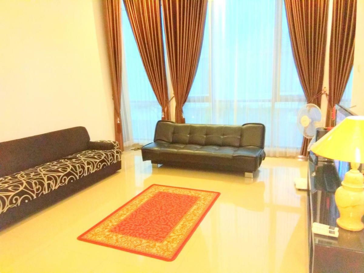 Fams Homestay By Fh Stay Джокякарта Екстериор снимка